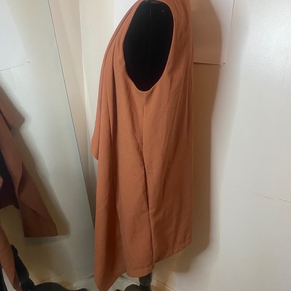 Orange sleeveless vest - Picture 7 of 7